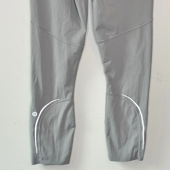 Lululemon Base Pace High-Rise Reflective Crop 23" Gull Grey Size 6 - Picture 12 of 16